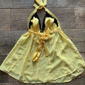✶VINTAGE FREDRICK’S OF HOLLYWOOD YELLOW LACE TOP ✶
